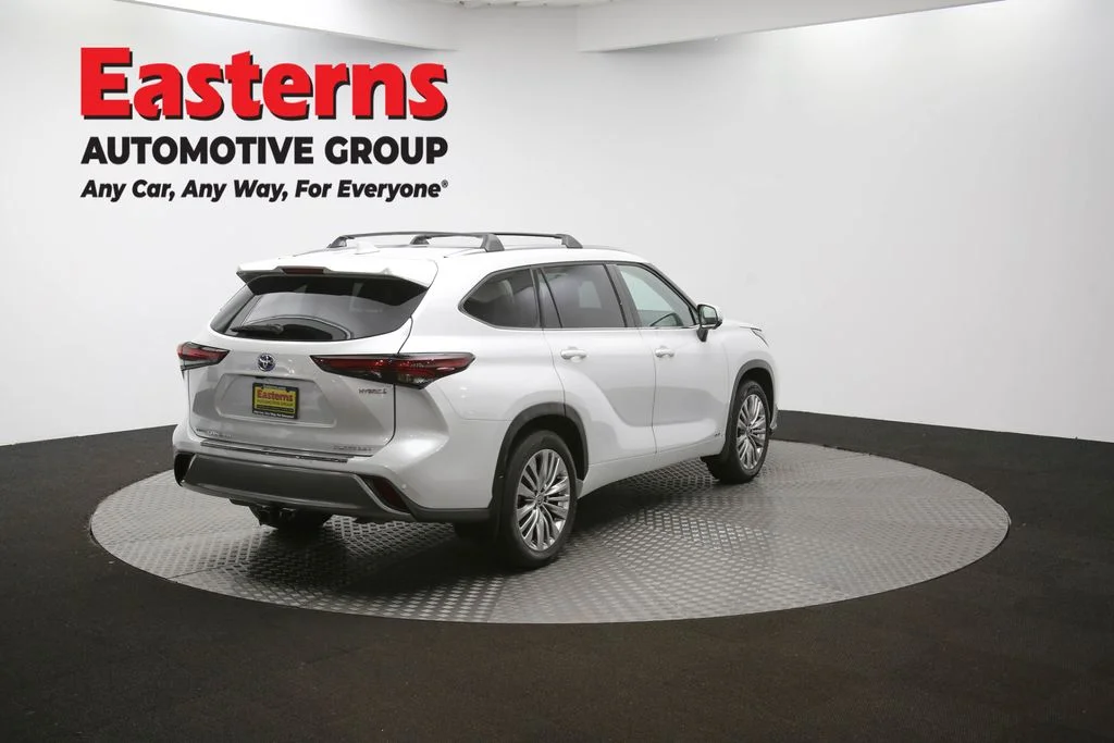Used 2024 Beige Toyota Platinum image 46