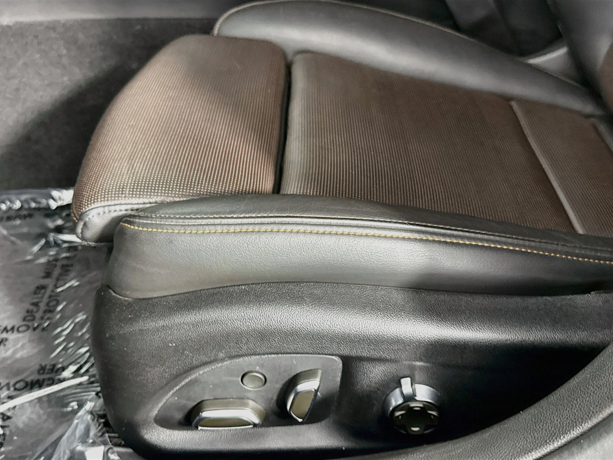 Used 2022 BLACK RAVEN Cadillac Sport image 21