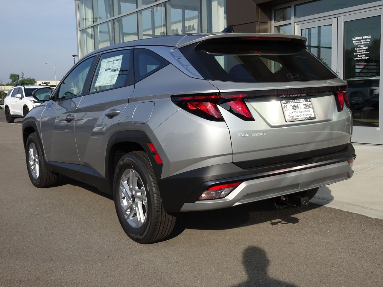 2025 Hyundai Tucson SE - Photo 3