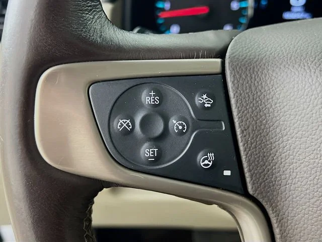 Used 2017 White GMC Denali image 13