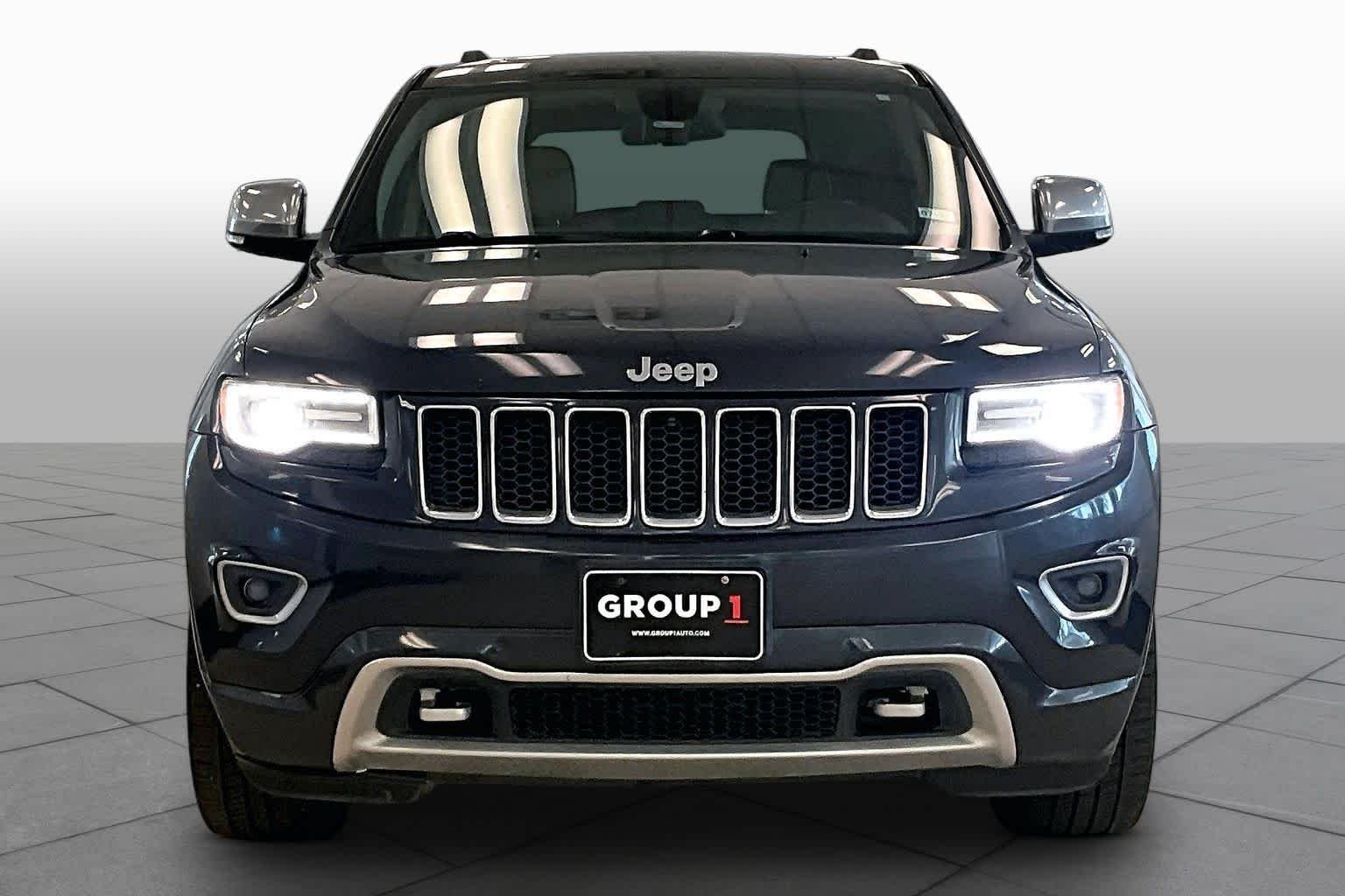 Used 2015 Maximum Steel Metallic Clearcoat Jeep Overland image 2