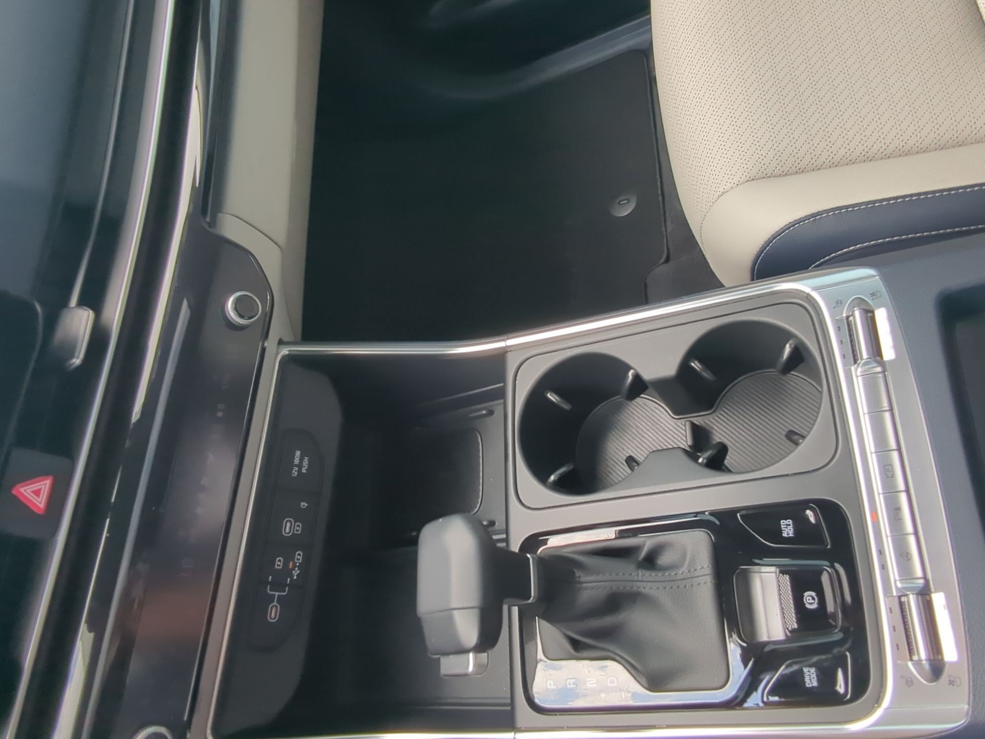 2025 Kia Carnival SX Prestige - Photo 19