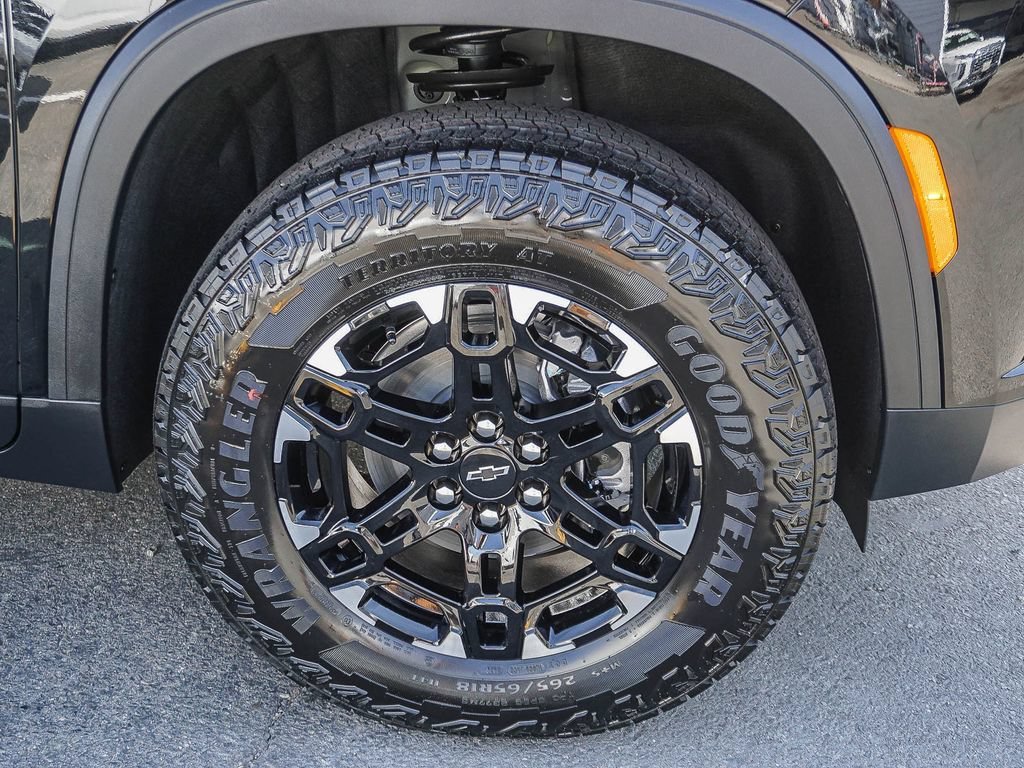 2027 Chevrolet Traverse Z71 - Photo 9