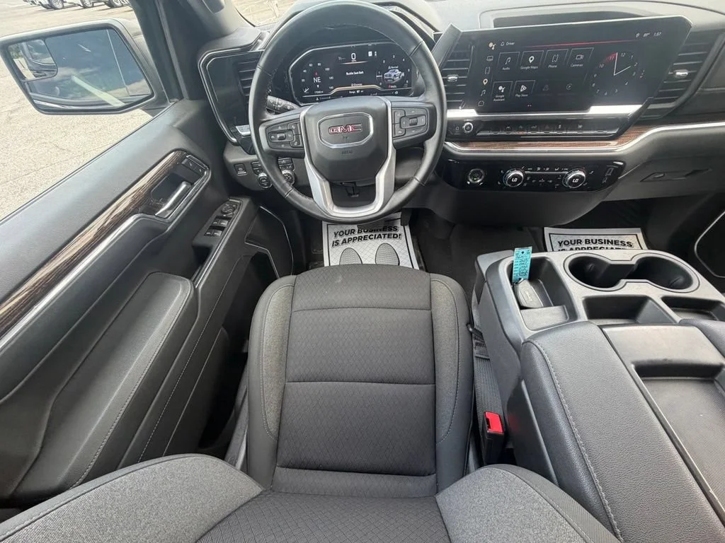 Used 2023 Onyx Black GMC Elevation image 10