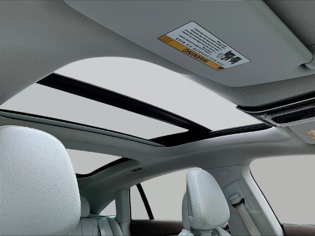 Used 2023 White Mercedes-Benz 350+ Sedan image 30