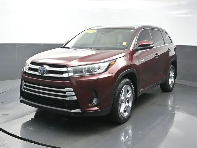 Used 2019 Red Toyota Limited image 3