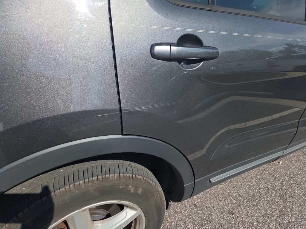 Used 2017 Gray Ford XLT image 4