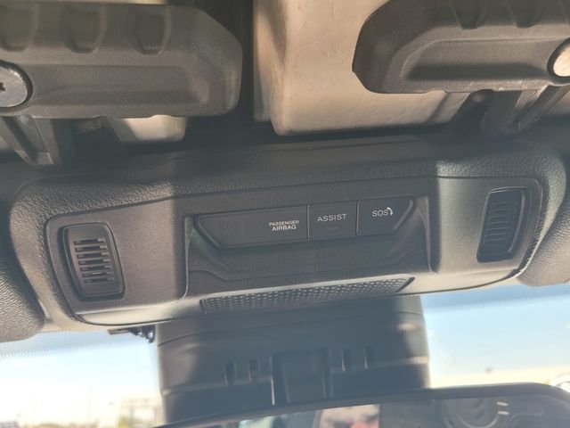 Used 2025 White Jeep Sahara image 23