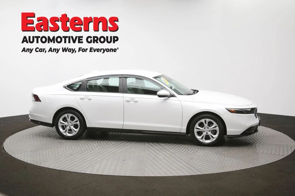 Used 2025 White Honda LX image 44
