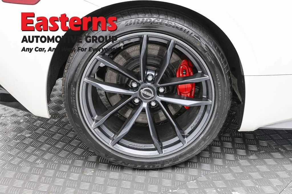 Used 2025 White Nissan Performance image 28