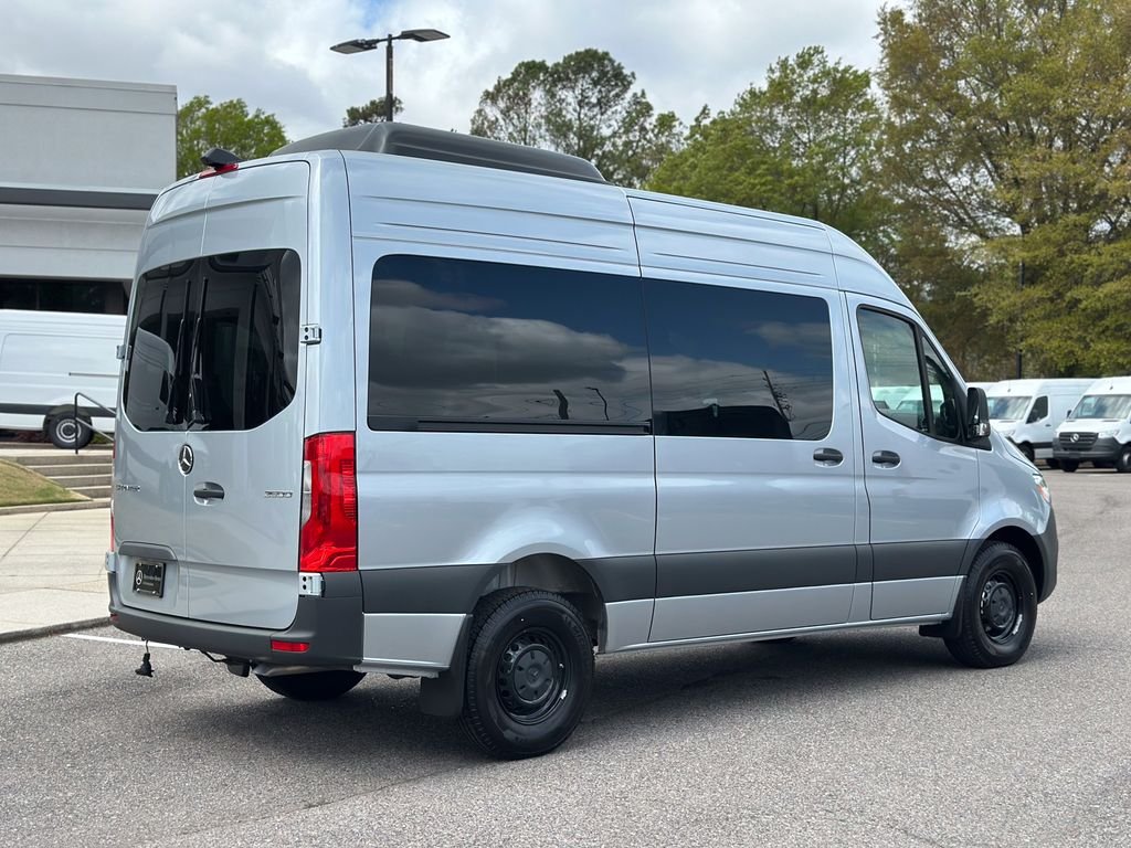 2025 Mercedes-Benz Sprinter Passenger Van Base - Photo 10
