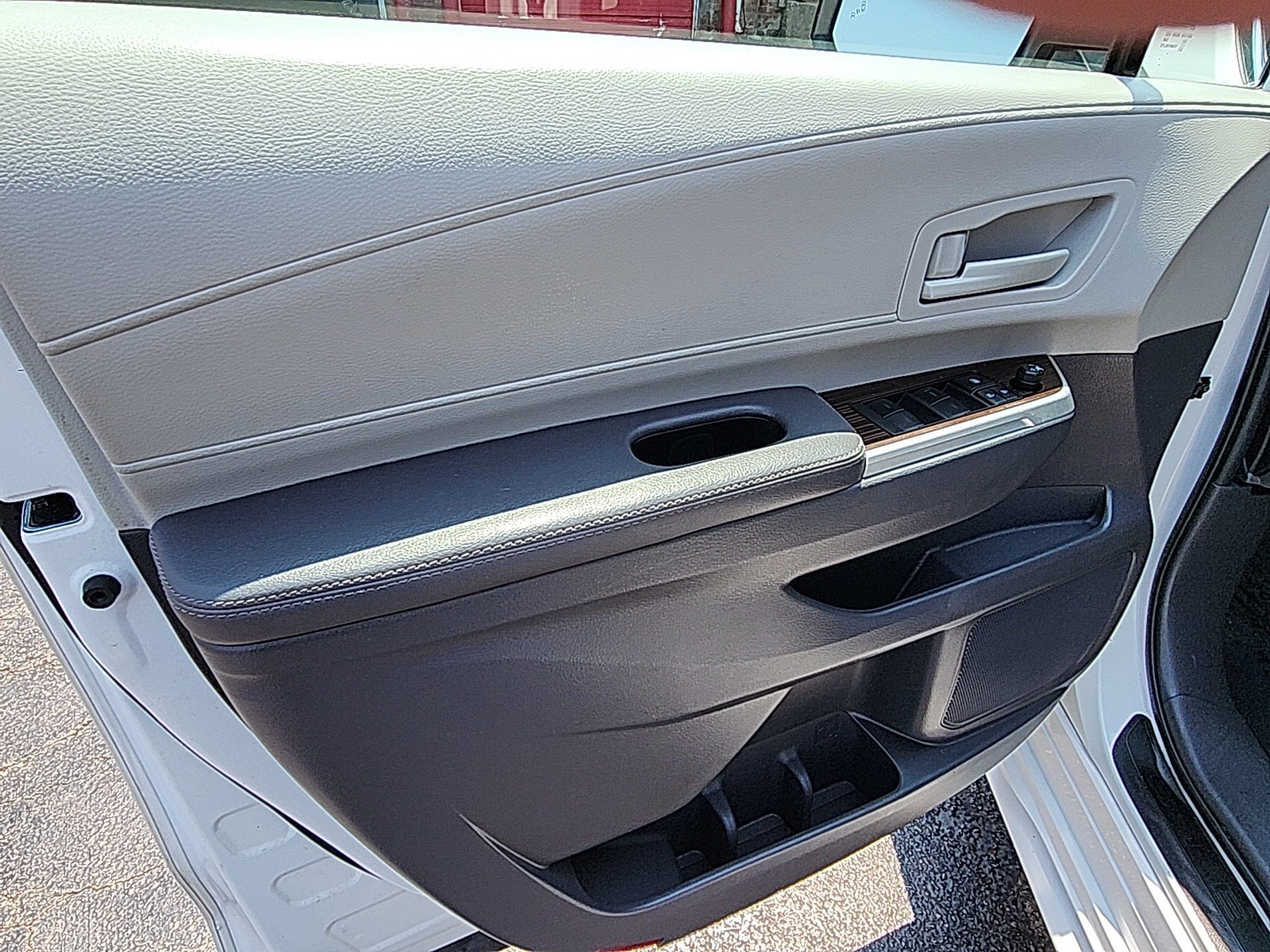 Certified Used 2022 White Toyota LE image 10