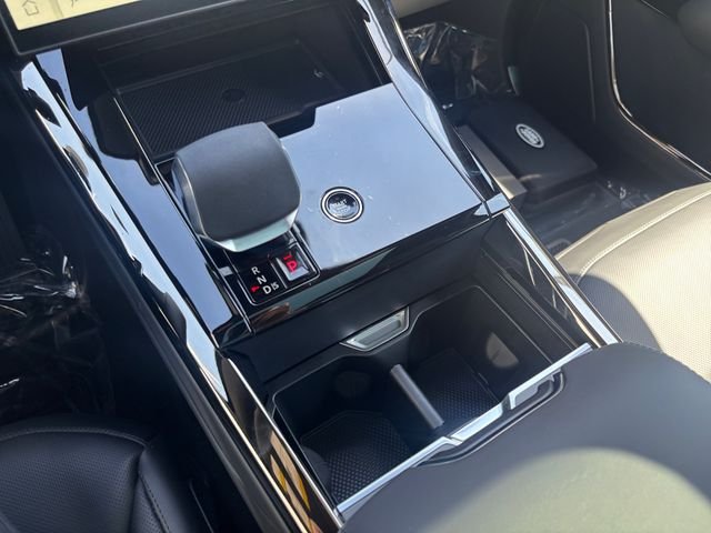 New 2026 Santorini Black Land Rover SE image 24
