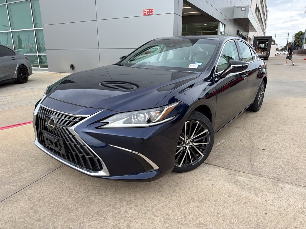 2025 Lexus ES