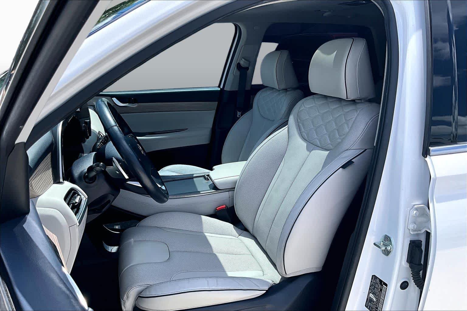 Used 2021 Hyper White Hyundai Limited image 8