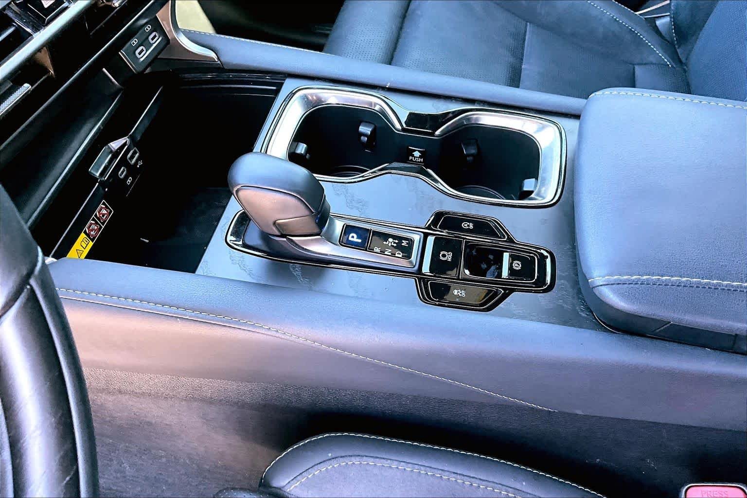 Used 2024 Eminent White Pearl Lexus Luxury image 17