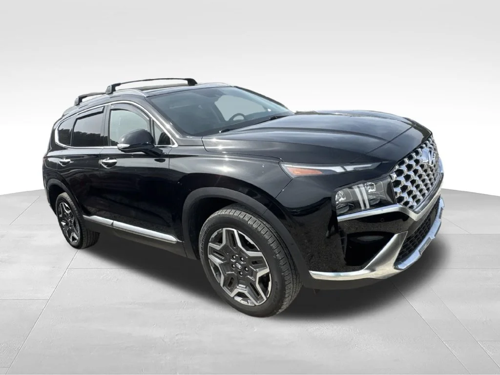 Used 2023 Black Hyundai Limited image 3