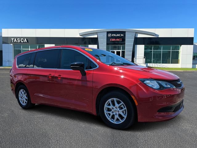2025 Chrysler Voyager