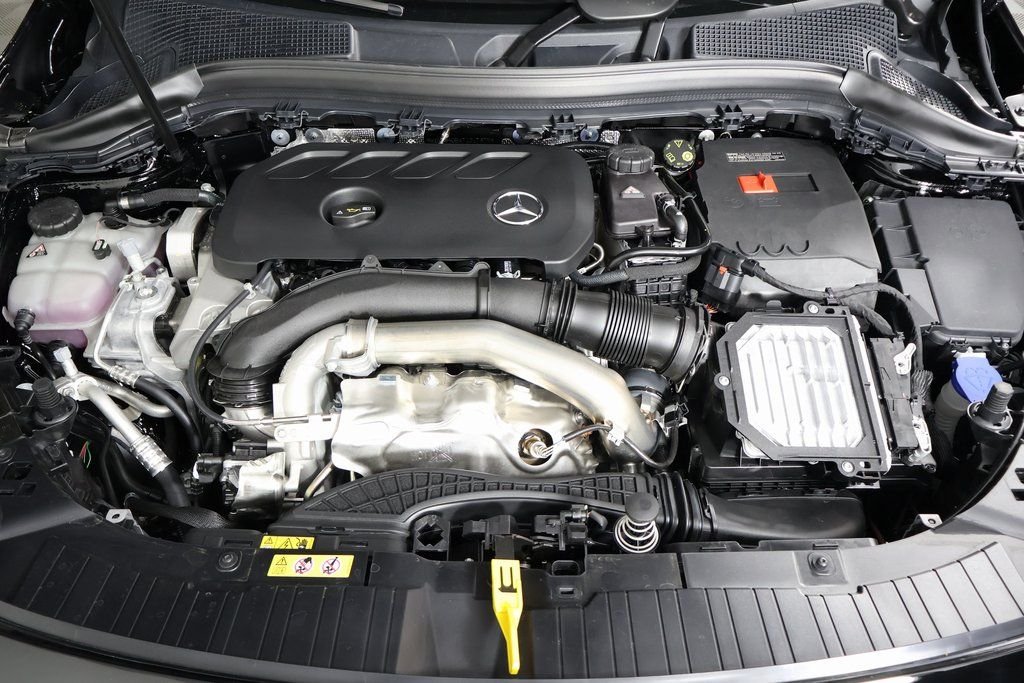 New 2026 Night Black Mercedes-Benz GLA 250 image 9