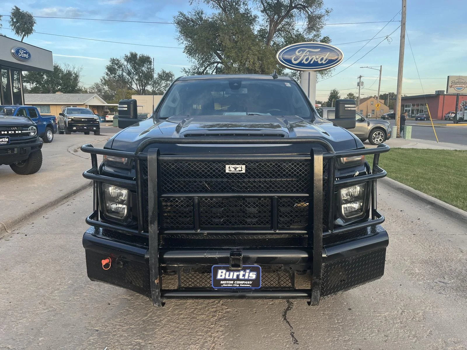 2022 Chevrolet Silverado 2500HD Custom - Photo 3