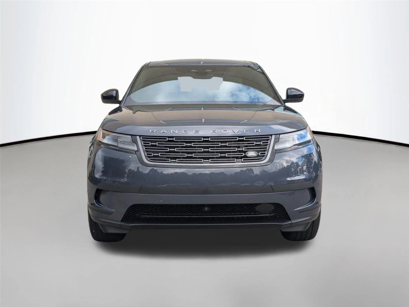 Used 2026  Land Rover S image 2
