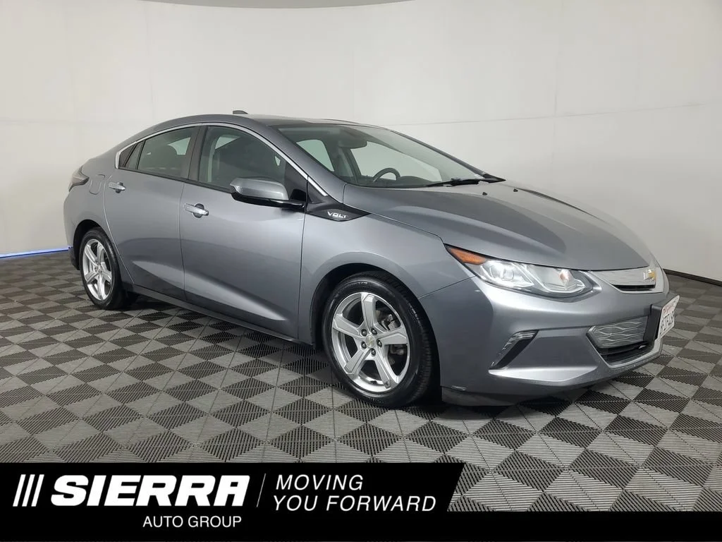 2018 Chevrolet Volt LT's photo