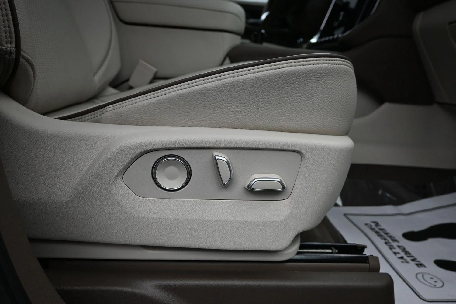 New 2026 Glacier White Tricoat GMC Denali image 12