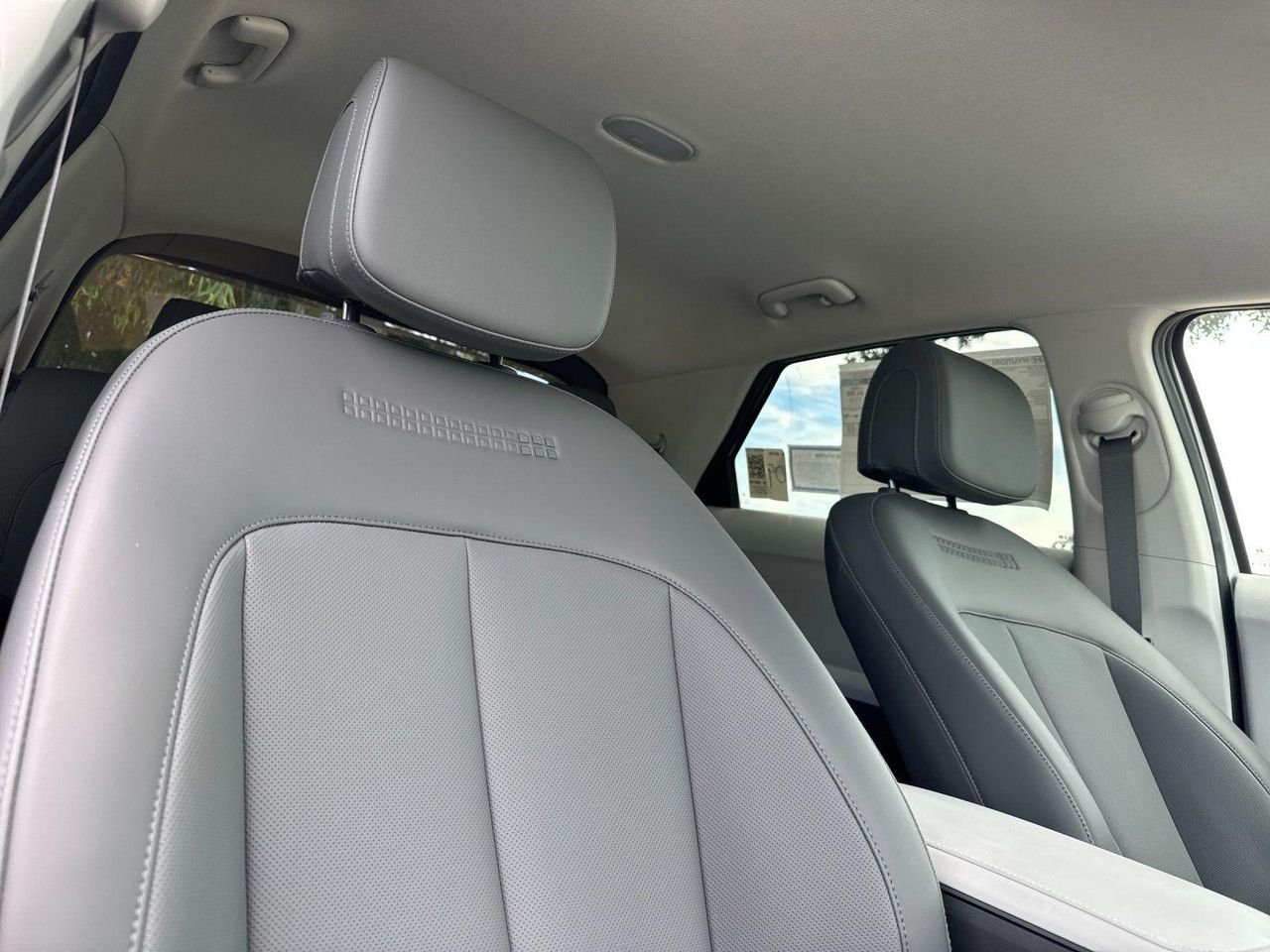 New 2026 White Hyundai SEL image 15