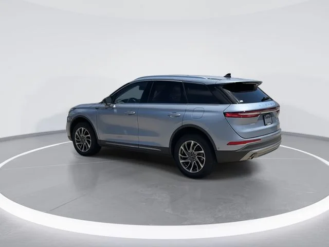 Used 2022 Blue Lincoln Standard image 5