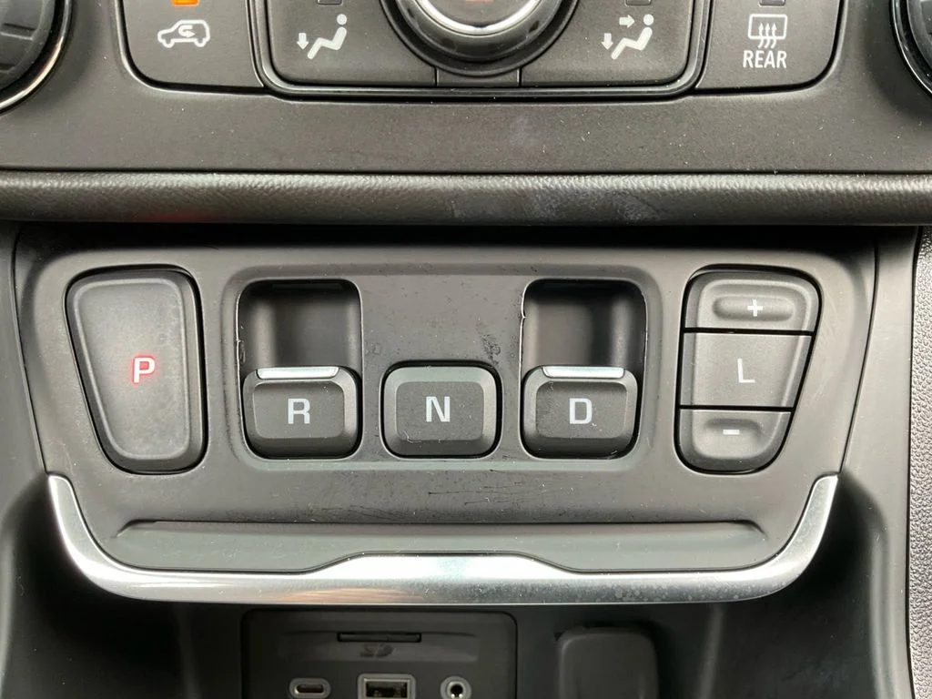 Used 2020 Black GMC Denali image 37