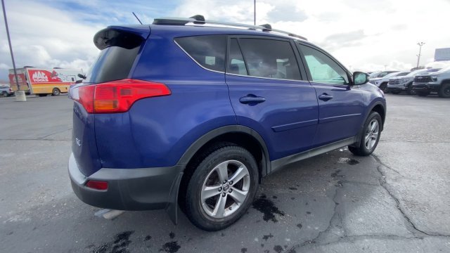 Used 2015 Blue Crush Metallic Toyota XLE image 8