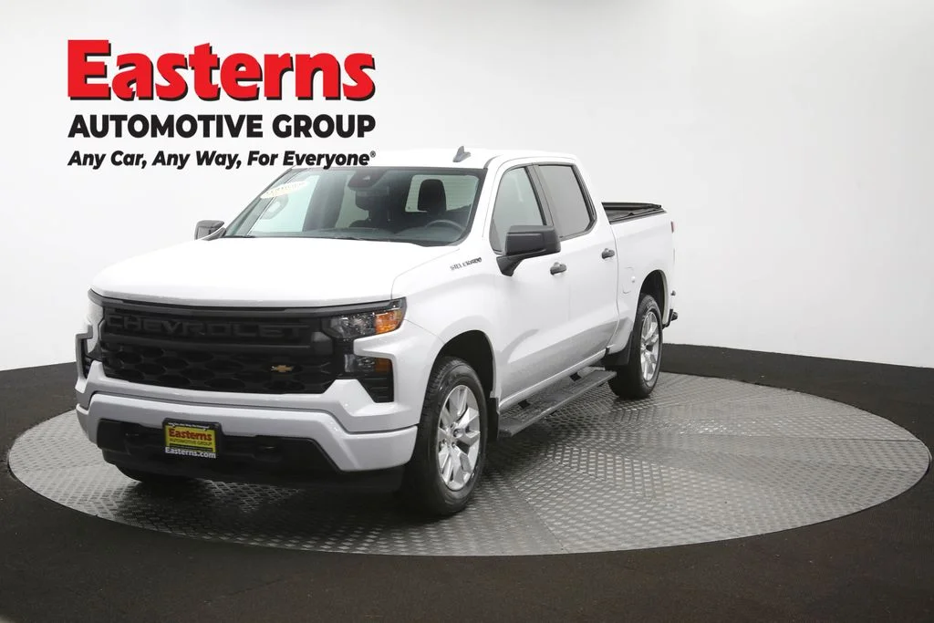 Used 2023 White Chevrolet Custom image 55
