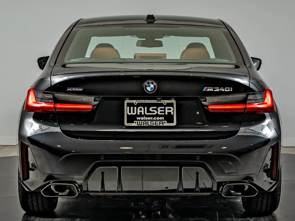 2026 BMW 3 Series M340i - Photo 6