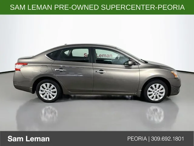 Used 2015 Silver Nissan SV image 8