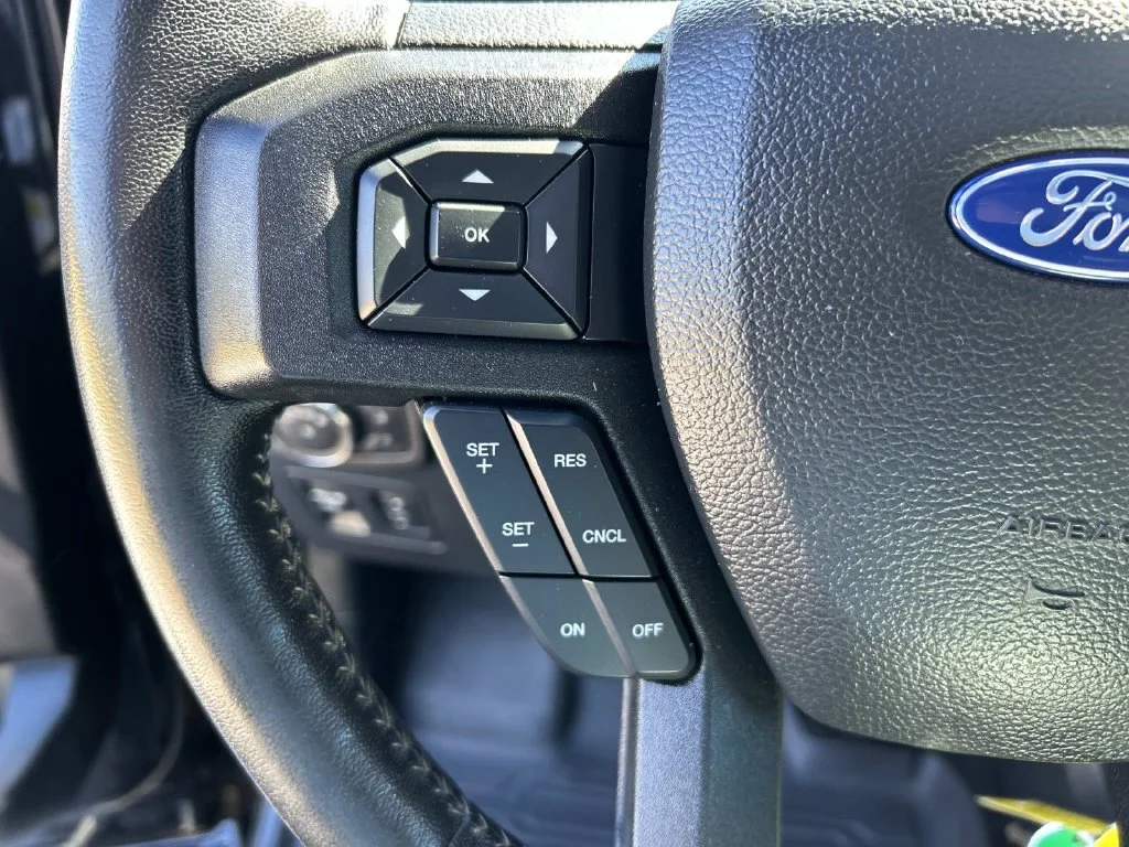 Used 2019 Black Ford XLT image 46