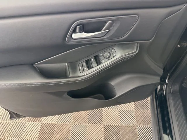 Used 2025 Black Nissan SV image 22