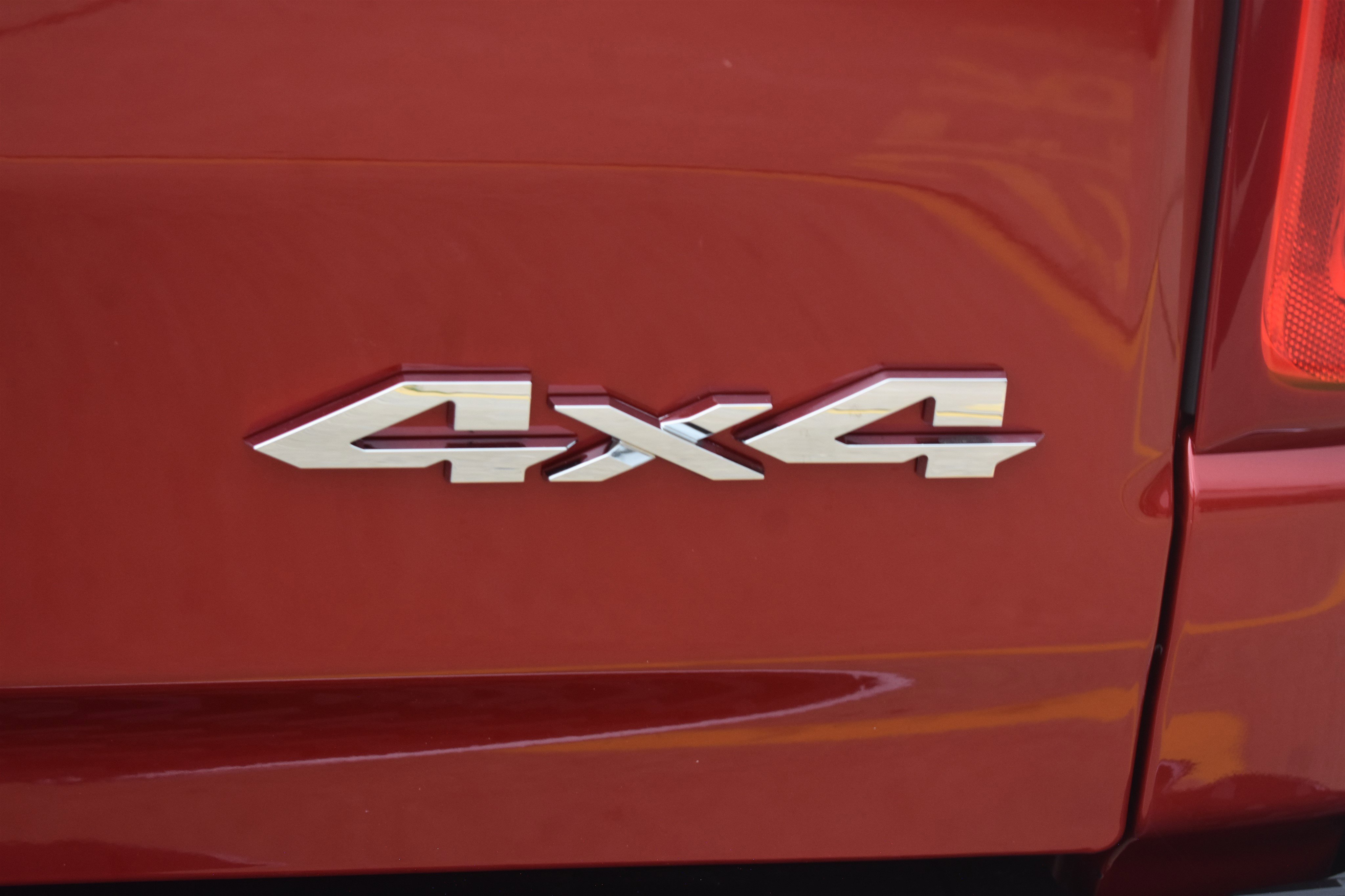 New 2026 Molten Red Pearl-Coat Exterior Paint RAM Big Horn image 8