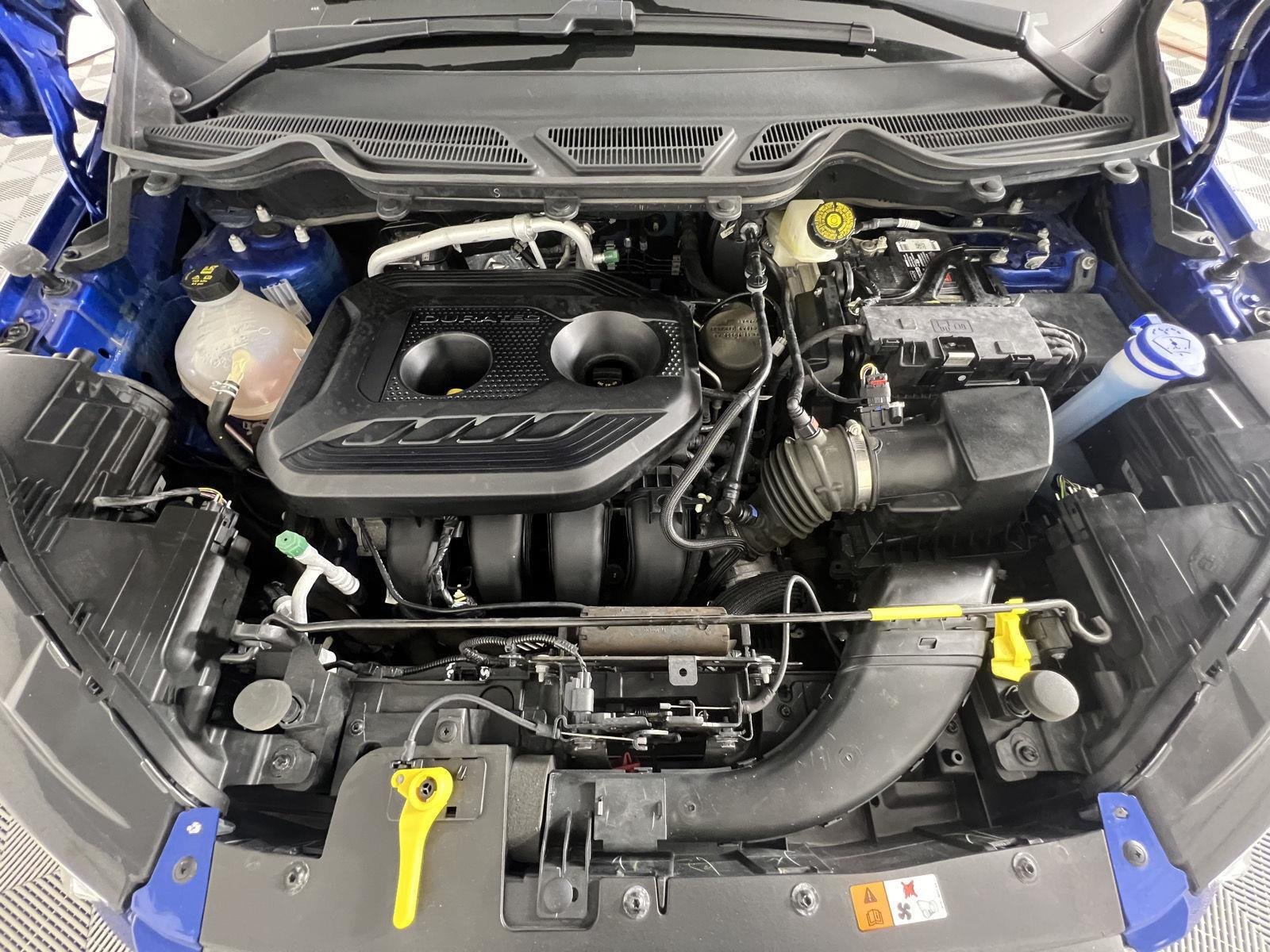 Used 2022 Lightning Blue Ford SE image 21