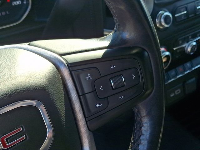 Used 2022 White GMC SLE image 20