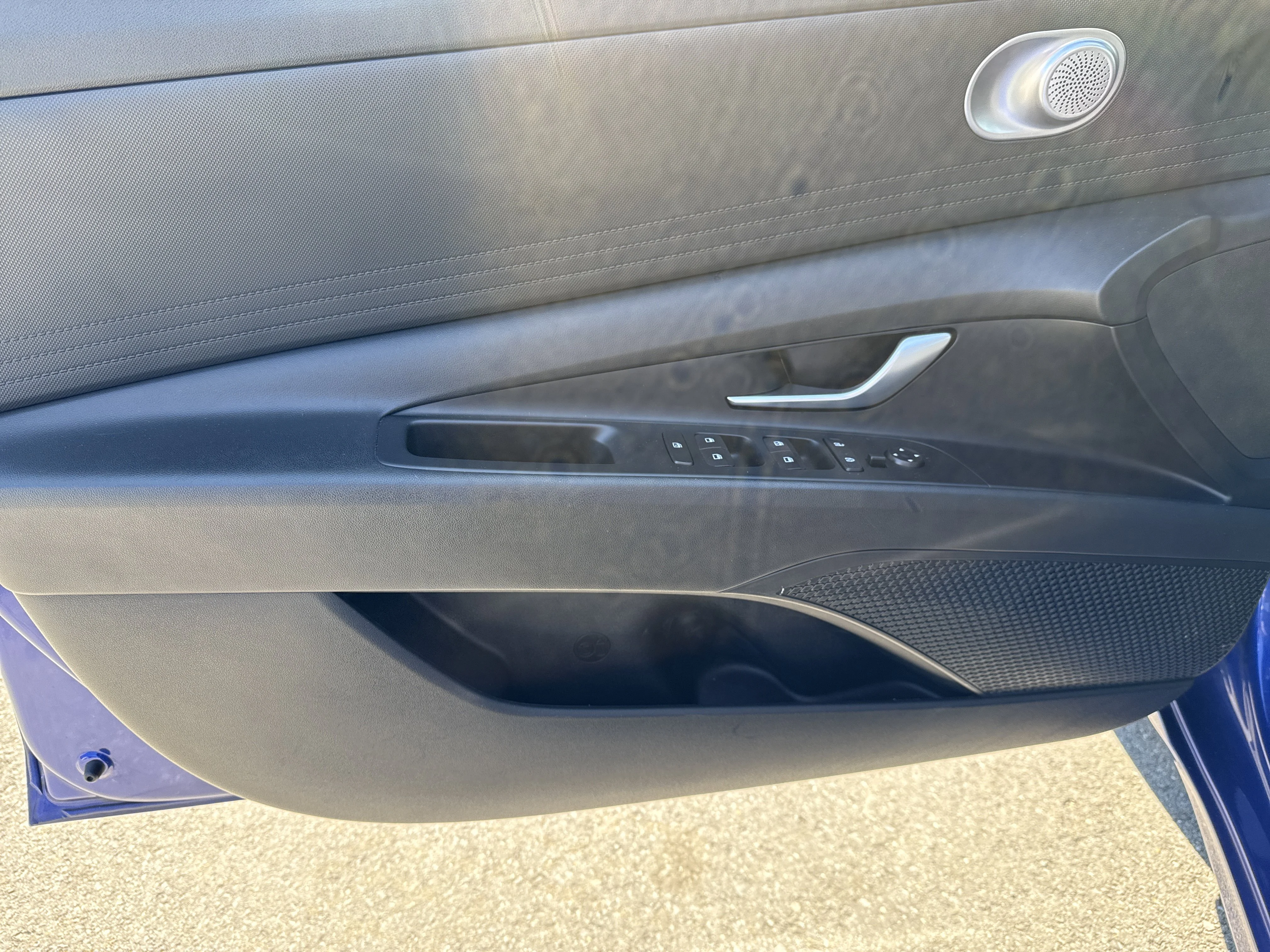 Used 2023 Intense Blue Hyundai SEL image 15