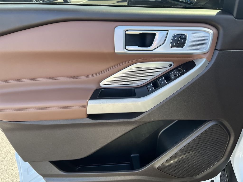Used 2021 White Ford King Ranch image 13