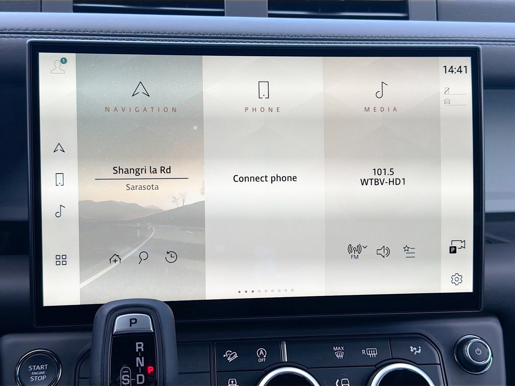 New 2026 Borasco Grey Land Rover X-Dynamic SE image 32