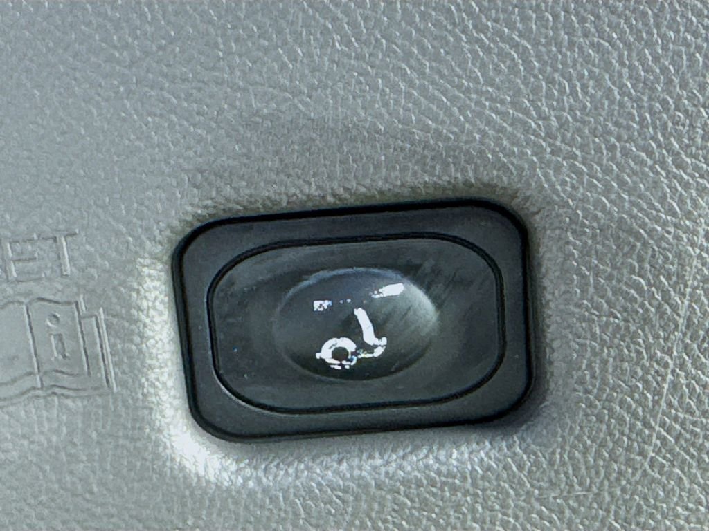 Used 2020 Magnetic Gray Lincoln Reserve image 34