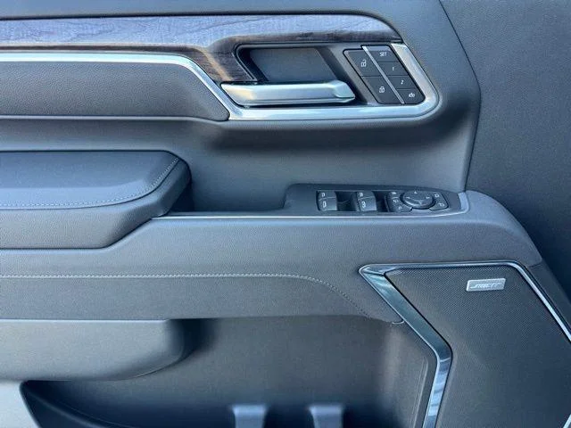 2025 Chevrolet Silverado 3500 HD LTZ - Photo 9