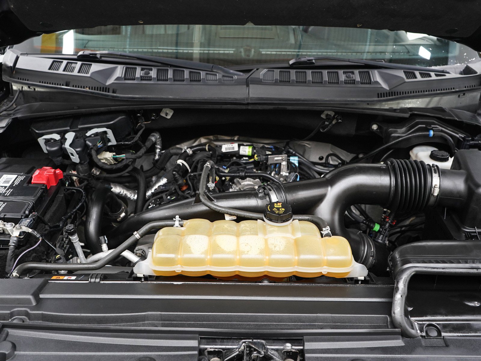 Used 2020 Black Ford XL image 34