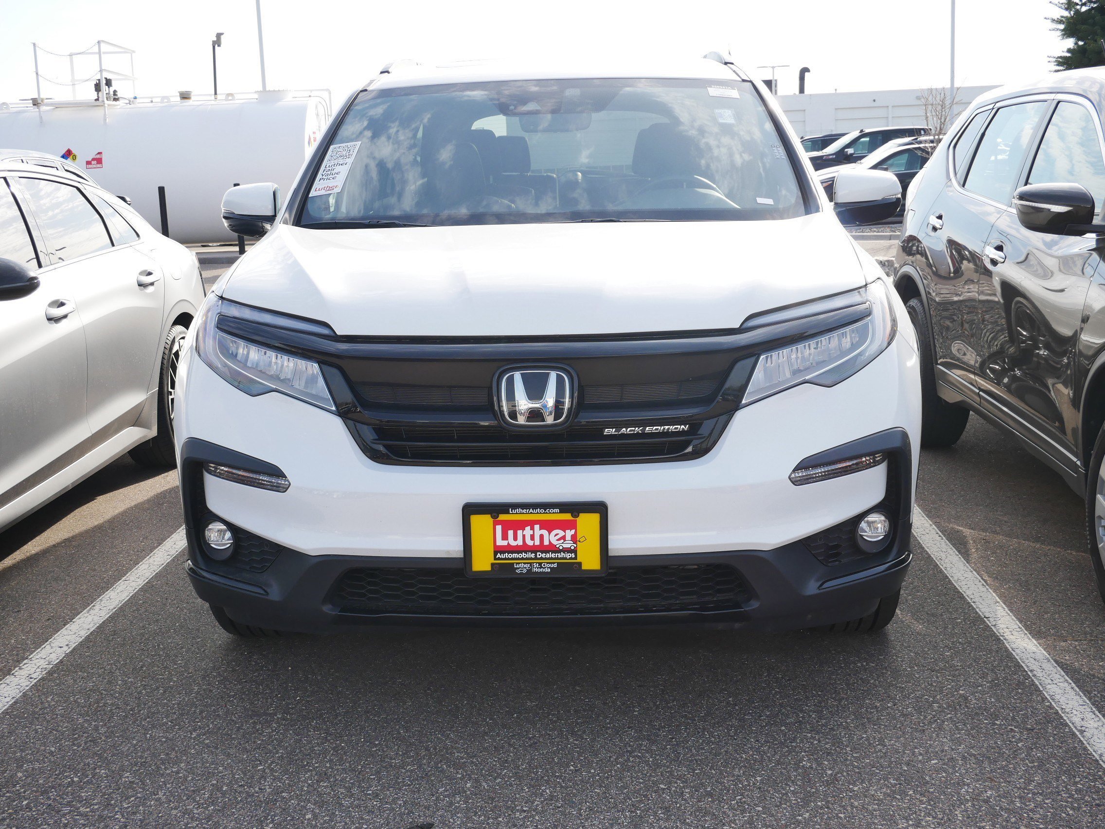 Used 2021 Honda Pilot Black Edition with VIN 5FNYF6H73MB088877 for sale in Brooklyn Center, Minnesota