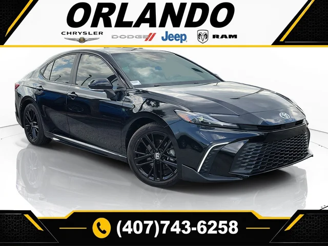 2025 Toyota Camry SE