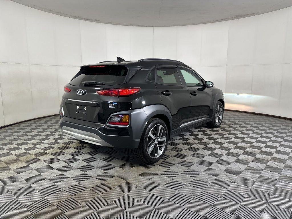 Used 2020 Ultra Black Hyundai Limited image 13