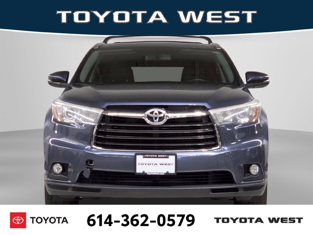 Used 2016 Blue Toyota XLE V6 image 2