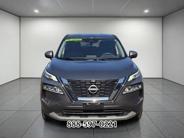 Used 2023 Gray Nissan SV image 8